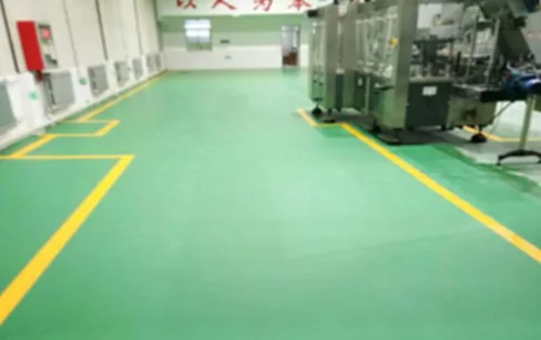 水性聚氨酯砂浆 车间绿色地坪与黄色通道线